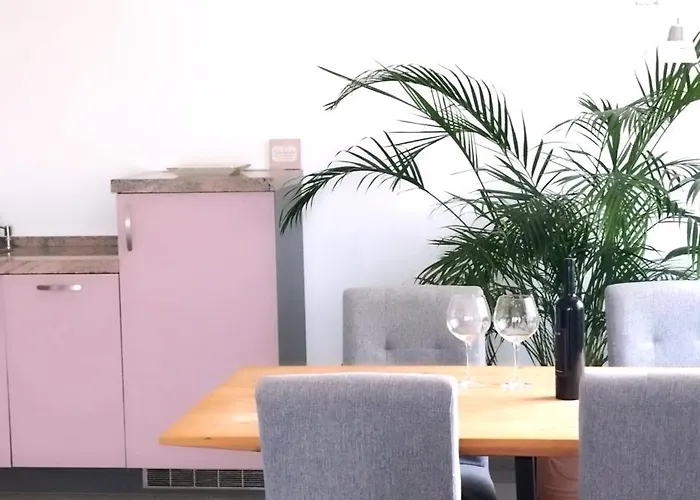 Dalmacija Aparthotel 4*